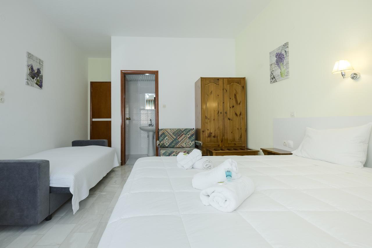 Revekka Rooms Kíssamos Eksteriør billede